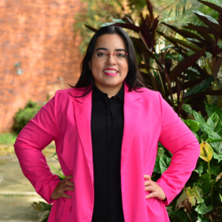 Iris María Vélez