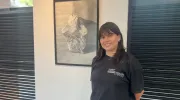 Estudiantes de Artes Visuales exploraron la memoria en la exposición 'Huellas entre lápiz y agua'