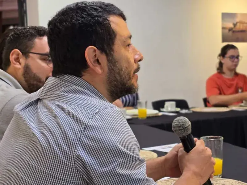 Egresados javerianos reflexionaron sobre liderazgo, humanidad y transformación social